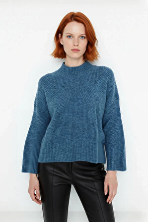 Kadın Gri Dik Yaka Oversize Akrilik Triko Kazak Günlük Şıklık İçin İdeal Uzun Kollu Tasarım