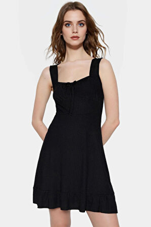 Yazlık Kadın Elbisesi Rahat Şık ve Nefes Alabilir Polyester Mini Elbise Kaliteli İşçilik