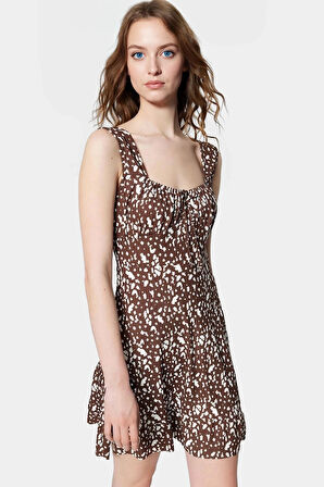 Yazlık Kadın Elbisesi Rahat Şık ve Nefes Alabilir Polyester Mini Elbise Kaliteli İşçilik