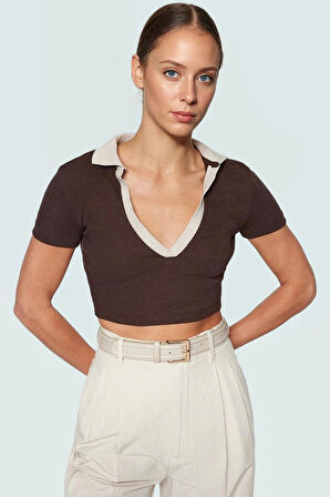 Polo Yaka Fitted Crop Bluz Kısa Kollu Polyester Pamuk Karışımı Yazlık Konforlu Kesim