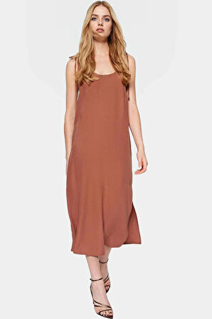 Askılı Midi Elbise Nefes Alan Polyester Kumaş Şık Shift Kesim Günlük Tarz Profesyonel Görünüm