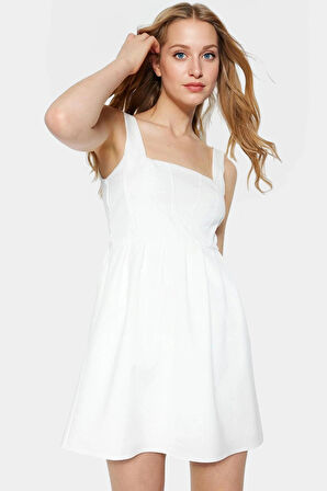 Yazlık Mini Elbise Kare Yaka Skater Kalıp Nefes Alan Finike Dokuma Kumaş Rahat