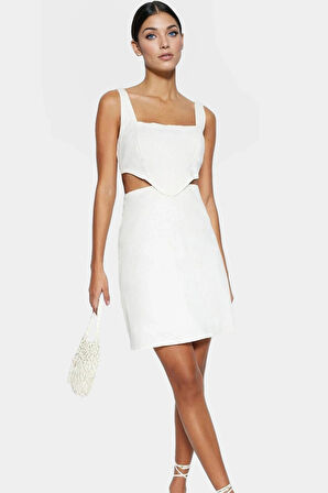 A Line Gabardin Mini Elbise Kolsuz Kare Yaka Cut Out Detay Pamuk Rahat Kullanım