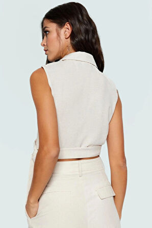 Bağlamalı Crop Bluz Dokuma Kumaştan Şık ve Rahat Bir Seçim Özel Tasarım Modern Stil