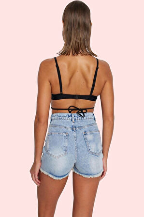 Kadın Kısa Boy Denim Şort Straight Kalıp Pamuk; Rahat ve Şık Günlük Kullanım Modern Tasarım