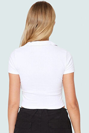 Pamuklu Polyester Örme Crop Bluz Polo Yaka Fitted Kısa Kollu Konforlu Kesim Trend Tasarım