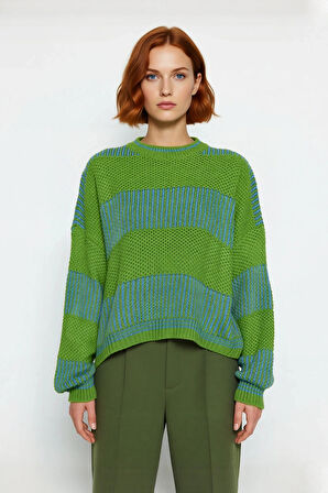 Kadın Basic Siluet Uzun Kollu Oversize Kesim Renk Bloklu Pike Dokuma Triko Kazak Kış Kombinlerinin