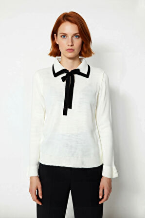 Kadın Akrilik Triko Kazak Polo Yaka Detaylı Renk Bloklu Uzun Kollu Kış Sezonu İçin Şık ve Rahat