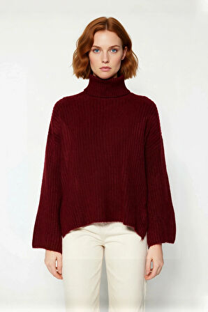 Kadın Oversize Düşük Kollu Balıkçı Yaka Triko Kazak Soğuk Havalarda Şıklık ve Konfor Sunar