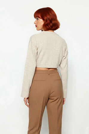 Kadın Modern Bisiklet Yaka Regular Kalıp Triko Super Crop Uzun Kol Kazak Günlük Kombinler İçin