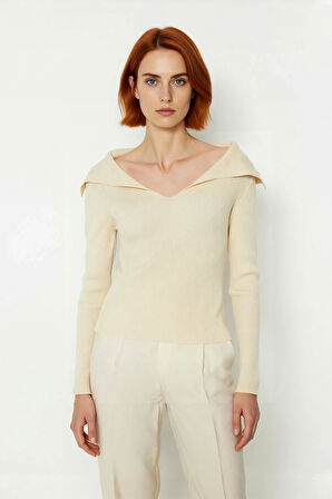 Kadın Modern Fitted Triko Bluz Devrik Carmen Yaka İnce Fitilli Dokuma Uzun Kol Crop Tasarım
