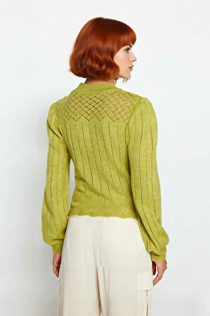 Kadın Dik Yaka Fitted Kesim Ajurlu Triko Kazak Balon Kollu Crop Tasarım Günlük Şıklık Sunar