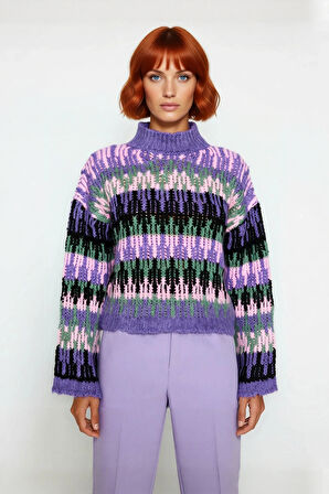 Kadın Oversize Kesim Etnik Desenli Uzun Kollu Crop Triko Kazak Soğuk Günler İçin İdeal Kaliteli