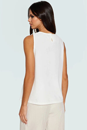 Şık ve Rahat Kolsuz Bluz Polyester Krep Örme Regular Kalıp Premium Kalite Profesyonel Görünüm