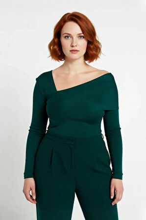 Şık Kadın Asimetrik Yaka Uzun Kollu Triko Kazak Modern Tasarımıyla Her Anınıza Zarafet Katıyor