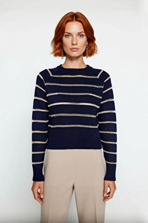 Kadın Oversize Reglan Kol Lacivert Çizgili Triko Kazak Modası Kış Mevsimine Özel Şıklık Kaliteli