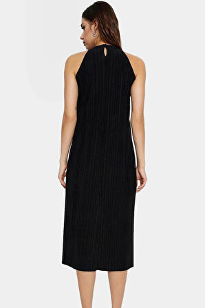 Yazlık Pilise Elbise Şık Halter Yaka Rahat Örme Kumaş Midi Boy Uzun Ömürlü Görünüm