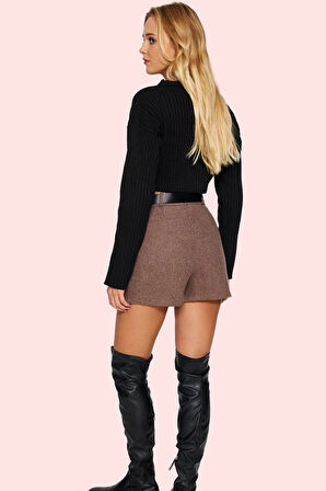 Kadın Kısa Boy Şort Etek Kemer Detaylı Pamuklu Dokuma Kaşe Rahat Yaz Aylarının Vazgeçilmezi