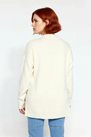 Kadın Basic Relaxed Kalıp Triko Kazak Balıkçı Yaka Düğme Detaylı Uzun Boy Konforlu Kış Kombinleri