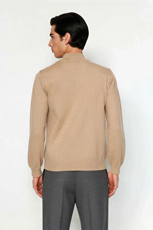 Erkek Basic Regular Fit Dik Yaka Triko Kazak Orta Kalınlıkta Yumuşak Dokusuyla Şıklık Sunar