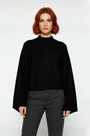 Kadın Basic Siluet Oversize Dik Yaka İspanyol Kol Akrilik Triko Kazak Konforlu Ve Modern Kaliteli