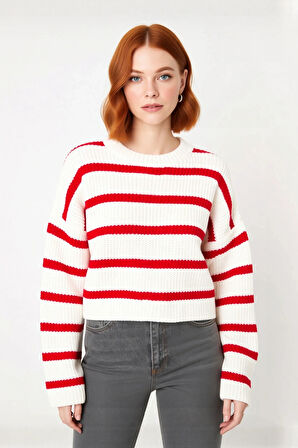 Kadın Crop Boy Akrilik Triko Kazak Bisiklet Yaka Geniş Kalıp Çizgili Soğuk Havalara Uygun Kaliteli