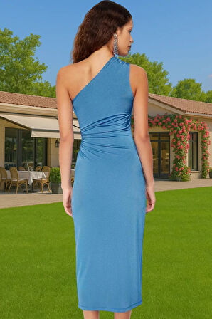 Asimetrik Yaka Midi Örme Elbise Cut Out Detay Vücudu Saran Konforlu Kesim Modern Stil Rahat Kullanım