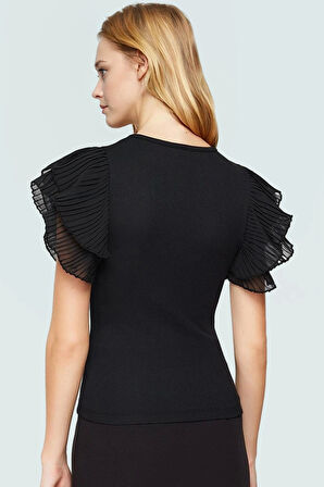 Polyester Örme Bluz Fitted V Yaka Tül Detaylı Kollar Design Koleksiyonu Trend Tasarım