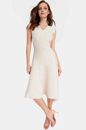 İş ve Günlük Kullanım İçin Şık Midi Elbise Nefes Alabilir Dokuma Kumaş Trend Tasarım