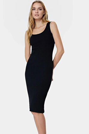 Yazlık Midi Elbise Bodycon Kalıp Örme Kumaş Havuz Yaka Rahat Şık Görünüm Konforlu Kesim