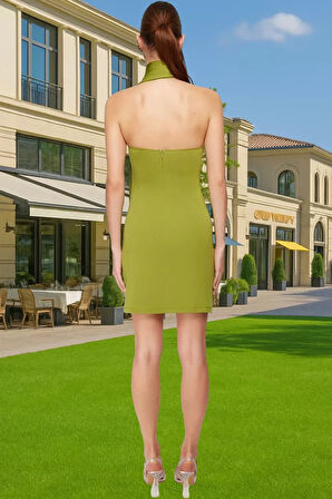 Rahat Yeşil Bodycon Mini Elbise Asimetrik Yaka Örme Kumaştan Özel Etkinlikler İçin Özel Tasarım