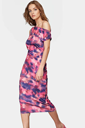 Rahat ve Şık Çok Midi Elbise Kayık Yaka Örme Kumaş Bodycon Konforlu Kesim Zarifane Tasarım