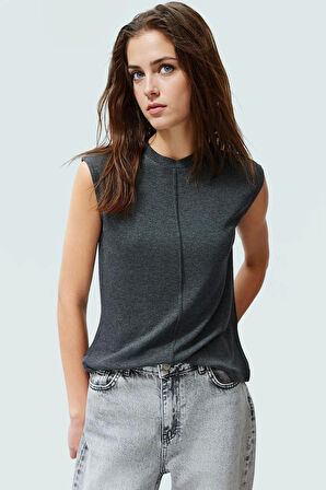 Rahat Yazlık Bluz Viskoz Ribana Bisiklet Yaka Vücuda Oturan Kalıp Şık Görünüm