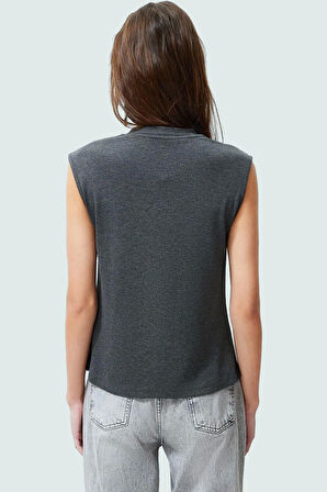 Rahat Yazlık Bluz Viskoz Ribana Bisiklet Yaka Vücuda Oturan Kalıp Şık Görünüm