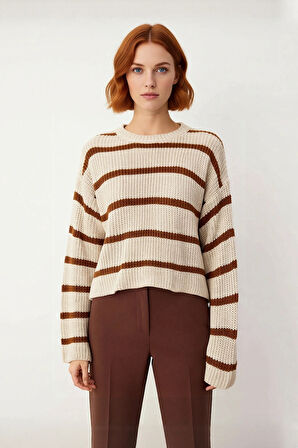 Kadın Crop Boy Akrilik Triko Kazak Bisiklet Yaka Geniş Kalıp Çizgili Soğuk Havalara Uygun Kaliteli