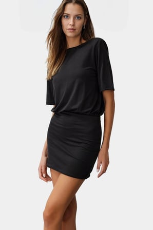 Kısa Kollu Bodycon Elbise Yumuşak Pamuk Kumaş Rahat Kesim Dayanıklı Malzeme Mükemmel Uyum
