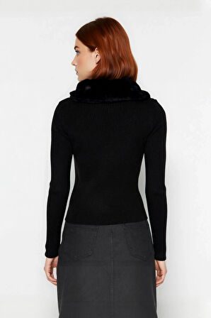 Kadın Basic Fitted Kürklü Yaka Triko Kazak Uzun Kollu Gündüz Gece Şıklığı İçin İdeal Kombin Parçası