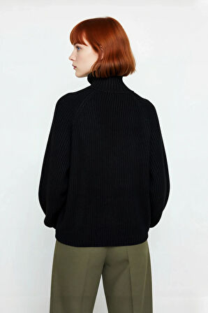 Modern Kadın Oversize Fit Dik Yaka Fermuar Detaylı Düz Reglan Kol Triko Kazak Günlük Stil İçin