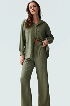 Yazlık Polyester Gömlek Pantolon Takım Düşük Kol Detayı ve Regular Kalıp Rahat Şık