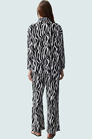 Rahat Yazlık Takım Elbise Viskoz Dokuma Kumaş Şal Desenli Konforlu Kesim Trend Tasarım