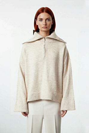 Kadın Oversize Fermuarlı Dik Yaka Triko Kazak Yumuşak Dokusuyla Günlük Konfor ve Şıklık Kaliteli