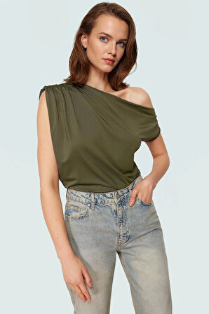 Regular Kalıp Polyester Bluz Yazlık Şıklık Seçkin Malzeme