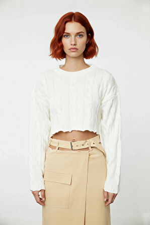 Kadın Basic Ekru Regular Fit Süper Crop Saç Örgü Bisiklet Yaka Uzun Kollu Akrilik Triko Kazak
