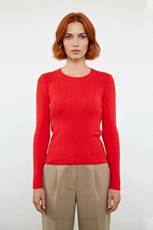 Kadın Uzun Kollu Basic Fitted Bisiklet Yaka Triko Kazak İlkbahar Sonbahar Günlerine Şıklık Katıyor