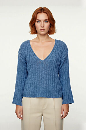 Kadın Basic V Yaka Geniş Kalıp Uzun Kollu Yünlü Triko Kazak Fitilli Dokusuyla Gün Boyu Konfor Sunar