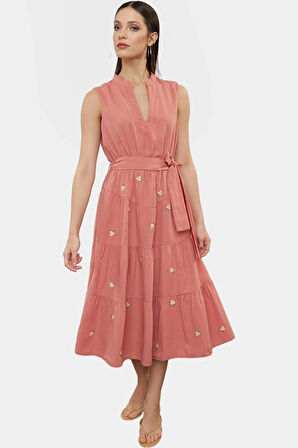 Dokuma Kumaş Midi Elbise V Yaka Çiçek Nakışlı Skater Kesim Şık Görünüm