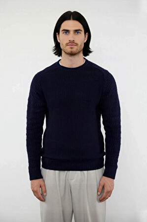 Erkek Uzun Kollu Fitted Kesim Basic Dokulu Triko Kazak Soğuk Havalarda Tarz Sahibi Görünüm