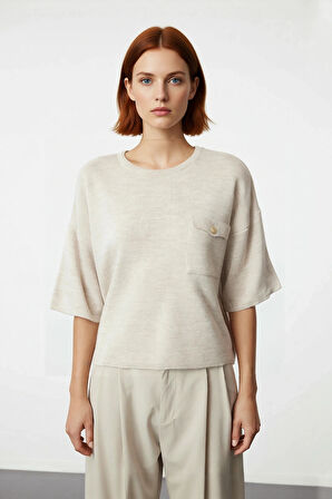 Kadınlara Özel Casual Stilin Vazgeçilmezi Regular Kalıp Bisiklet Yaka Kısa Kol Triko Üst Kaliteli