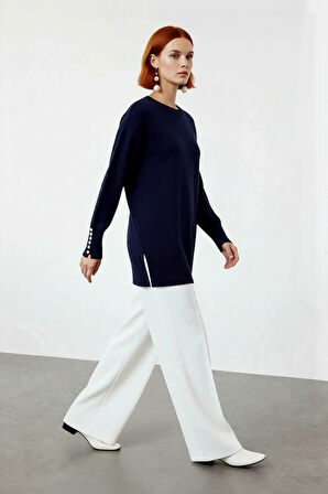 Kadın Basic Relaxed Kesim Uzun Kol Bisiklet Yaka İnci Detaylı Triko Kazak Modern Rahatlık Kaliteli