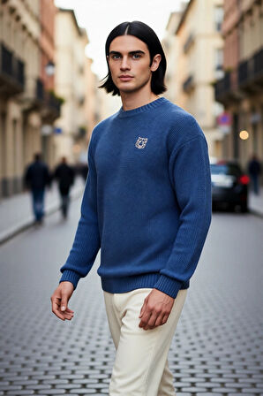 Erkek Triko Oversize Kesim Bisiklet Yaka Sargı Nakışlı Rahat Kazak Soğuk Günlerin Şıklığı Kaliteli